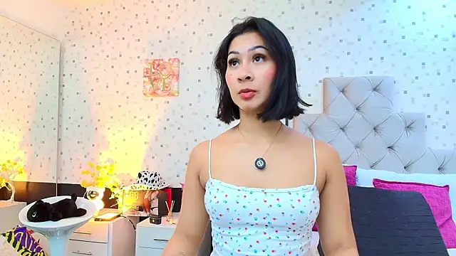 JulietaReyess online show from 04.21.26