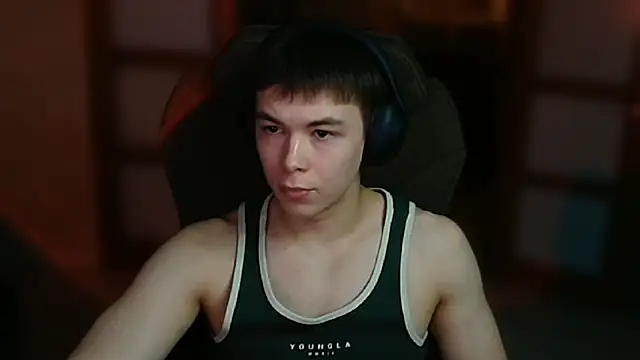 Snapshot of KoreanIdol chatting on 12.05.25 KoreanIdol online show from 12.05.25