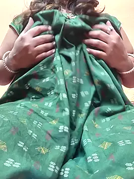 CUTE SOPHIA- online show from 12.22.24