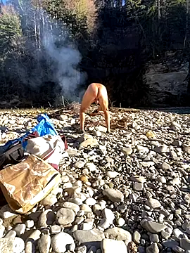 artXhibitor online show from 11.05.25