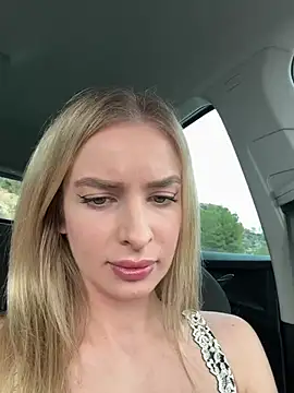 Snapshot of EvieEvans chatting on 01.20.25 EvieEvans online show from 01.20.25