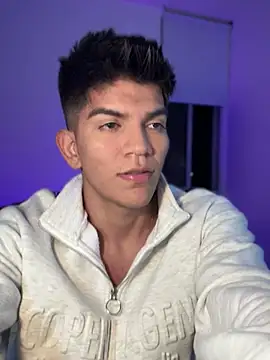 santiago 01 online show from 01.15.25