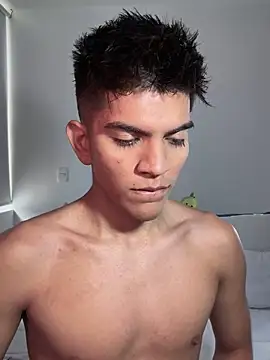 santiago 01 online show from 03.02.25