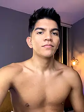 santiago 01 online show from 10.10.25