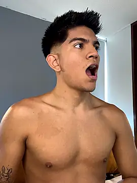 santiago 01 online show from 01.10.26