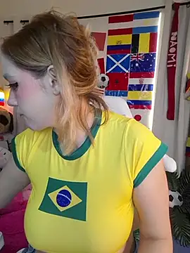 Snapshot of NaomiShimizu chatting on 07.05.26 NaomiShimizu online show from 07.05.26