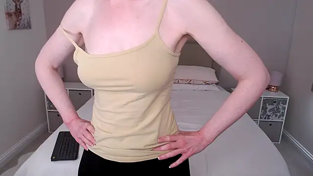 British Goddess Anna online show from 01.21.25