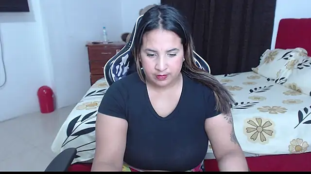 Snapshot of KathyHardcore69 chatting on 10.11.25 KathyHardcore69 online show from 10.11.25