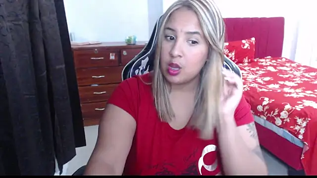 Snapshot of KathyHardcore69 chatting on 11.22.25 KathyHardcore69 online show from 11.22.25