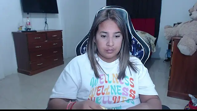 Snapshot of KathyHardcore69 chatting on 12.05.25 KathyHardcore69 online show from 12.05.25