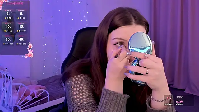 CoralineKeyns online show from 02.11.25