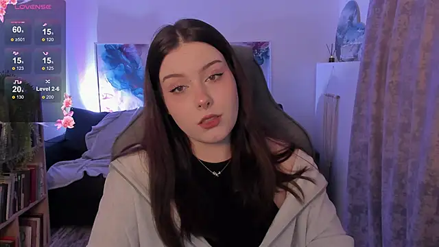 CoralineKeyns online show from 11.06.25