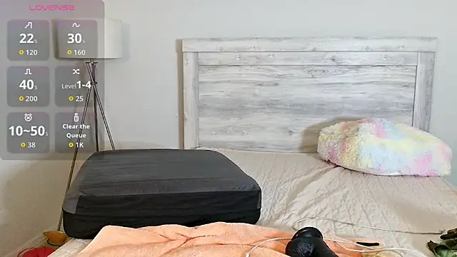 Snapshot of Carmen_Cream chatting on 02.14.26 Carmen Cream online show from 02.14.26