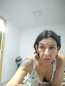 Snapshot of Cameron_puppy chatting on 06.08.26 Cameron puppy online show from 06.08.26