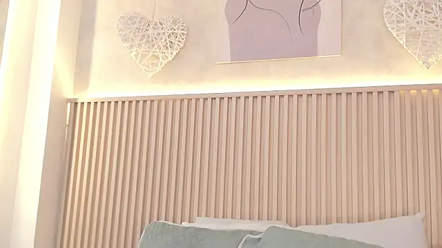 daiana curly online show from 03.06.26