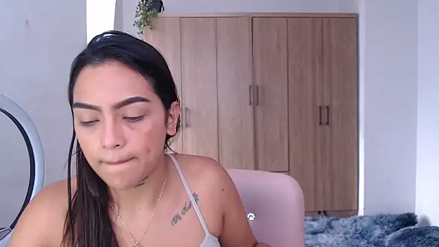 fairylatin222 online show from 02.13.25