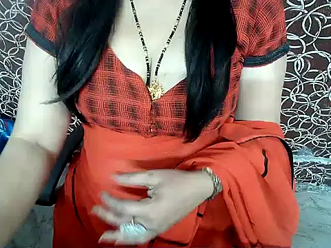 Snapshot of rehana_housewife chatting on 12.06.24 rehana housewife online show from 12.06.24