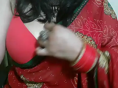 Snapshot of rehana_housewife chatting on 03.23.26 rehana housewife online show from 03.23.26