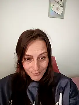 Snapshot of JadeHiilton chatting on 09.24.25 JadeHiilton online show from 09.24.25