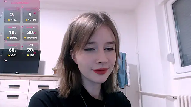 Snapshot of ms_christiana chatting on 03.18.25 ms christiana online show from 03.18.25