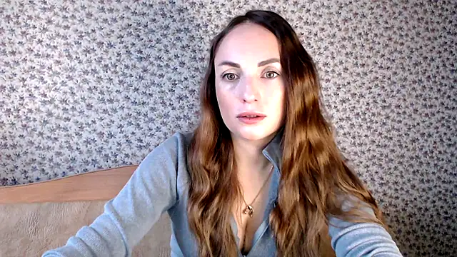 Snapshot of Tinadream20 chatting on 12.18.25 Tinadream20 online show from 12.18.25