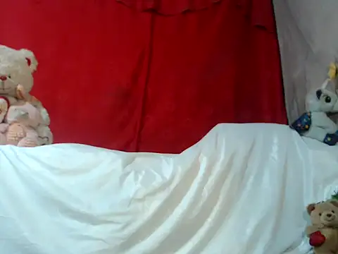 hottieperla online show from 02.20.25