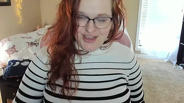 Snapshot of naughtylittlebella chatting on 01.08.25 naughtylittlebella online show from 01.08.25