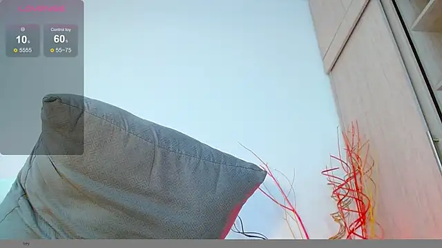 Snapshot of mike_wallace chatting on 12.02.24 mike wallace online show from 12.02.24