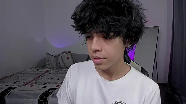 Snapshot of Alan26_ chatting on 02.26.26 Alan26 online show from 02.26.26