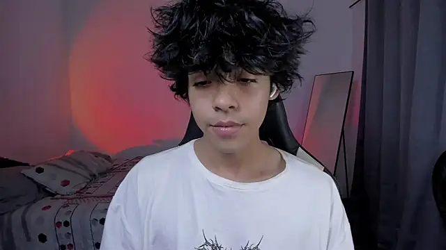 Snapshot of Alan26_ chatting on 02.28.26 Alan26 online show from 02.28.26