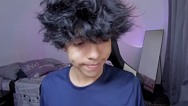 Snapshot of Alan26_ chatting on 03.04.26 Alan26 online show from 03.04.26