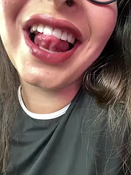 adara lennox online show from 02.07.26