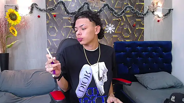 Snapshot of Harry_jhonsson chatting on 12.19.25 Harry jhonsson online show from 12.19.25