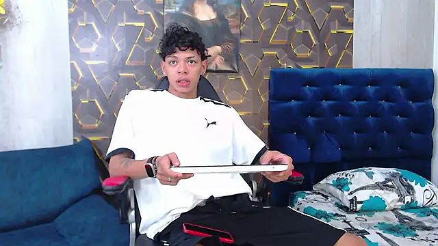 Snapshot of Harry_jhonsson chatting on 03.24.26 Harry jhonsson online show from 03.24.26