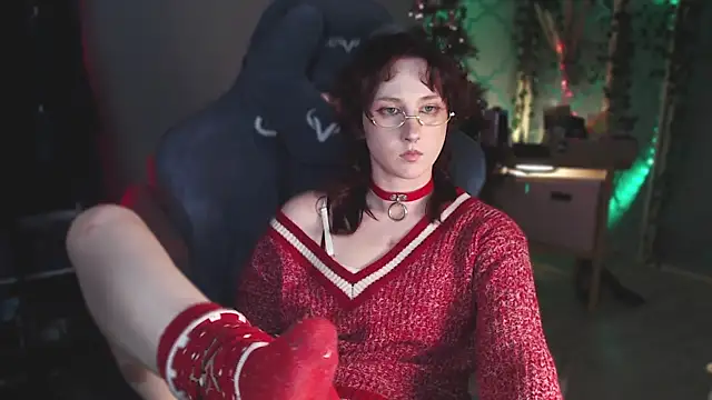 Snapshot of Rory_Pink chatting on 12.10.24 Rory Pink online show from 12.10.24