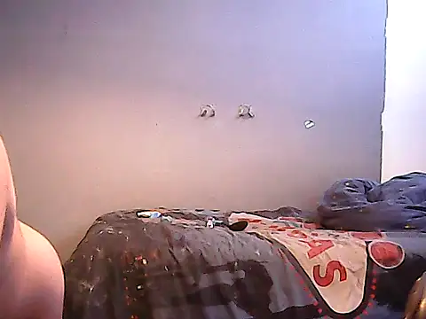 Snapshot of twinkerbell344 chatting on 09.24.25 twinkerbell344 online show from 09.24.25