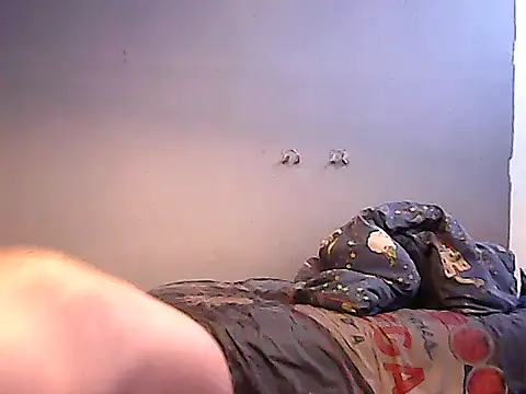 Snapshot of twinkerbell344 chatting on 10.24.25 twinkerbell344 online show from 10.24.25