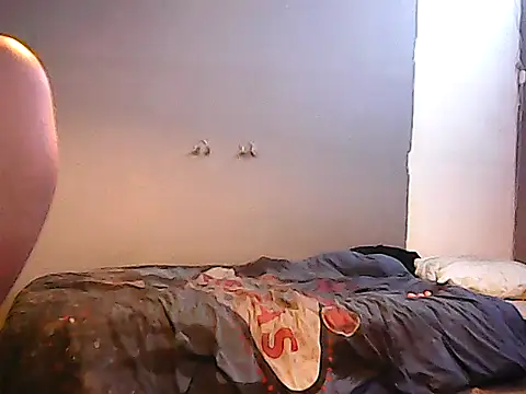 Snapshot of twinkerbell344 chatting on 11.01.25 twinkerbell344 online show from 11.01.25