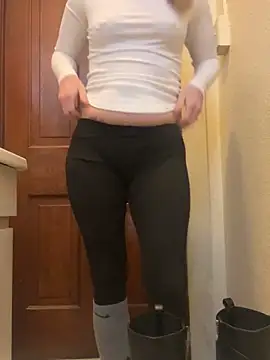 Snapshot of yanks28@xh chatting on 01.31.25 yanks28xh online show from 01.31.25