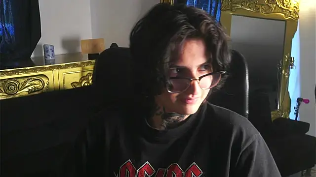 dantecoppolaa  online show from 01.06.25