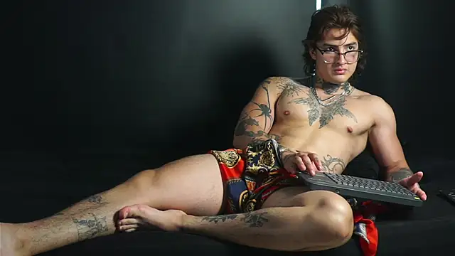 dantecoppolaa  online show from 09.23.25