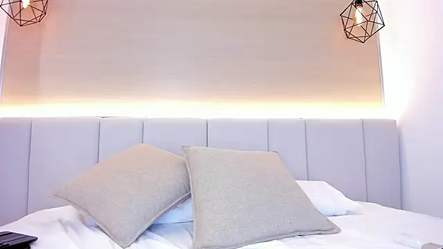 aprilalen online show from 11.20.25