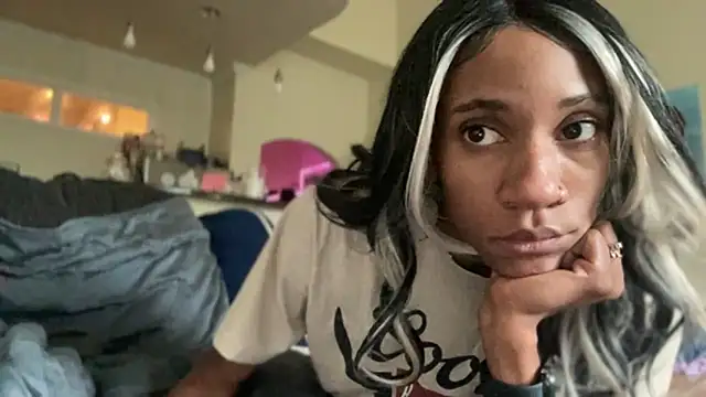 Snapshot of cutiesigh chatting on 09.10.25 cutiesigh online show from 09.10.25