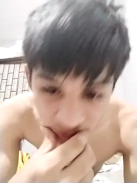 Snapshot of cachondo777t chatting on 12.15.25 cachondo777t online show from 12.15.25