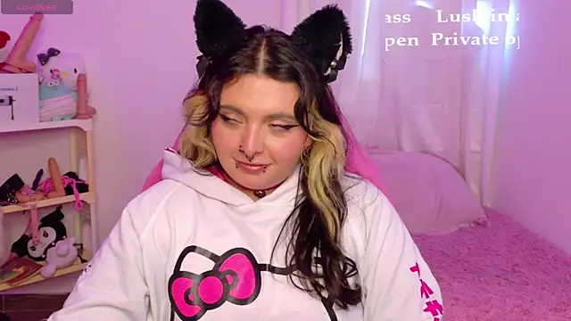 Snapshot of Sachi_Meow chatting on 05.26.26 Sachi Meow online show from 05.26.26