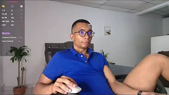 Aaronblack1  online show from 06.19.26