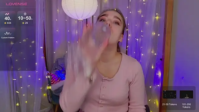 LovelyJessie online show from 12.28.24