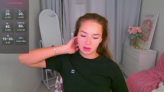 LovelyJessie online show from 10.05.25