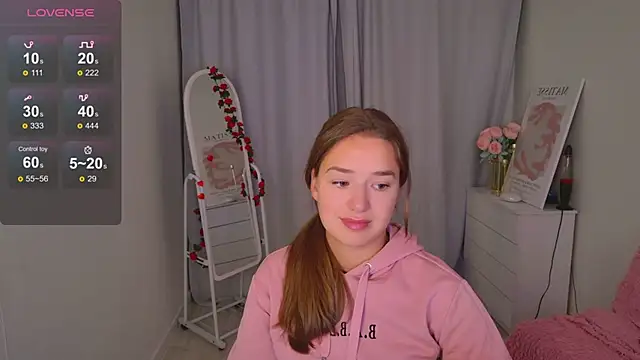 LovelyJessie online show from 02.25.26