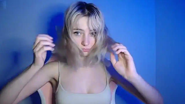 LuciaYoung online show from 07.28.26